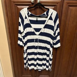 KENNETH COLE REACTION LADIES TOP WITH HOODIE